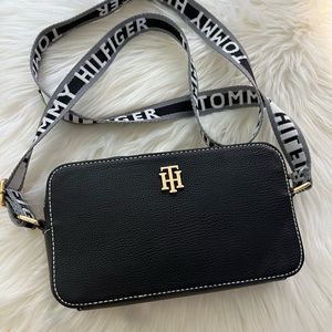 Tommy Hilfiger crossbody bag